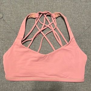 Lululemon sports bra size 4